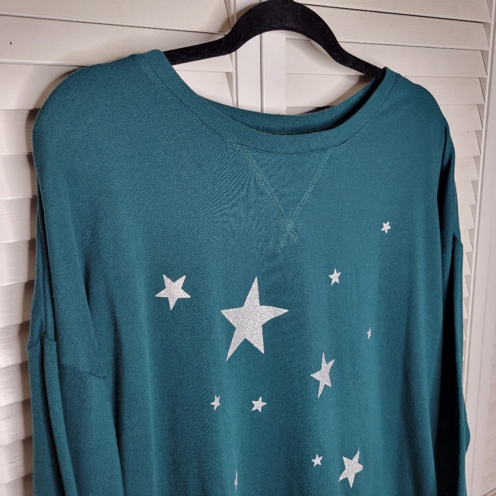Lane Bryant Scattered Stars High-Low Graphic Sweatshirt Green/Silver PLUS 18/20 - Picture 4 of 15